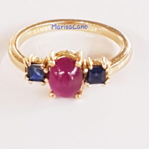 Anillo rubí y zafiros